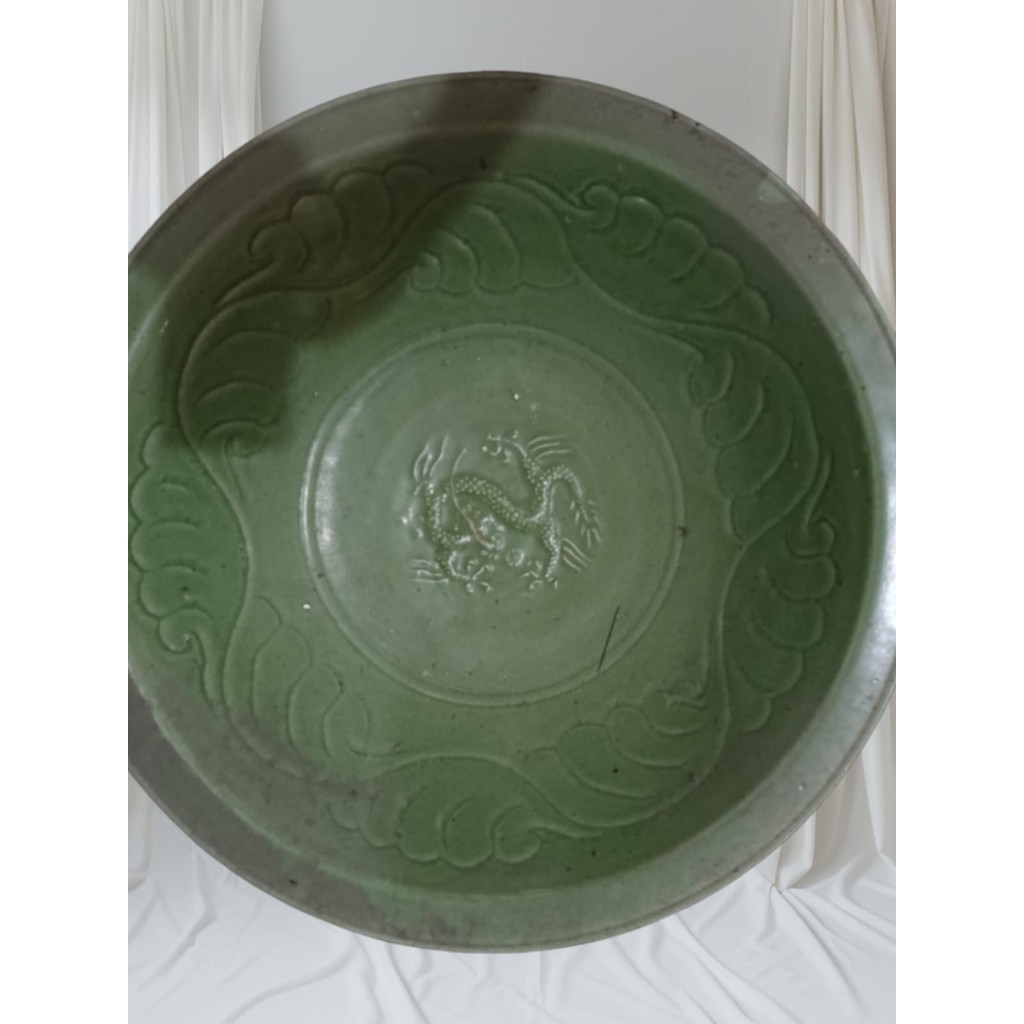 Hiasan dinding kuno / piring saji hias