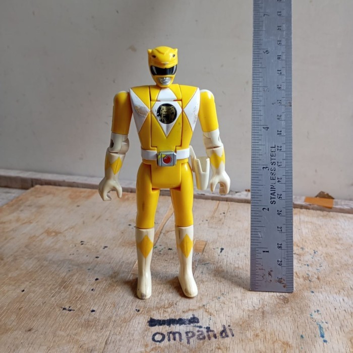 Second Loose figure power rangers kuning bandai