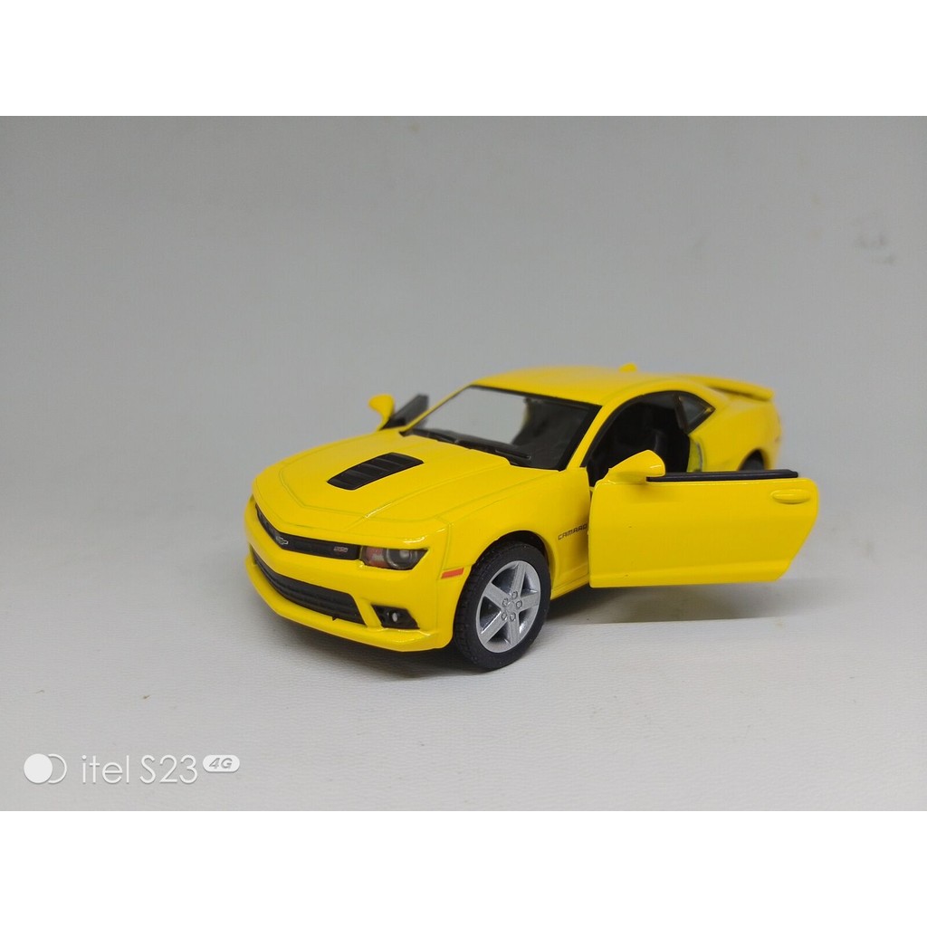 diecast mobil Chevrolet Camaro kinsmart