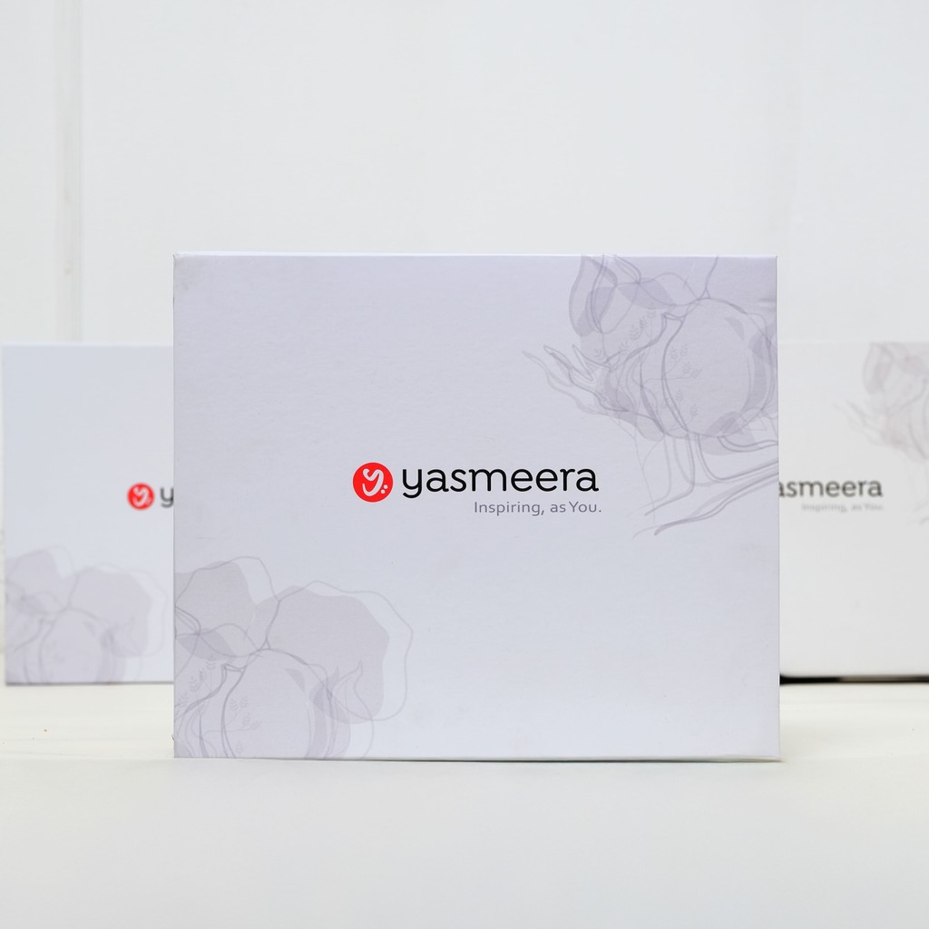 

YASMEERA OFFICIAL BOX HAMPERS