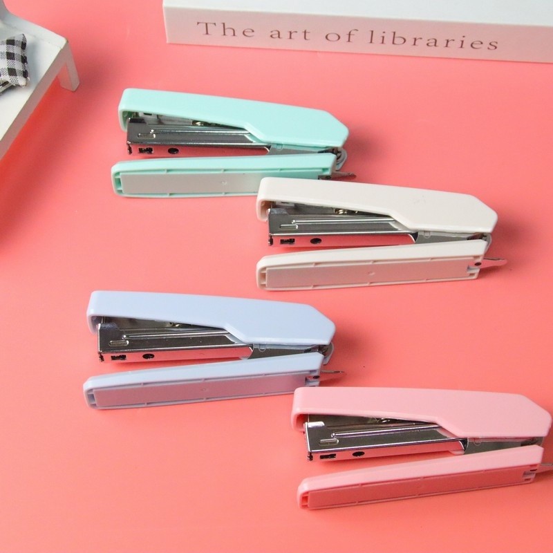 

⭐JOJU⭐ STAPLER POLOS WARNA PASTEL AESTHETIC KAPASITAS 20 LEMBAR / STAPLES WARNA PASTEL AESTHETIC