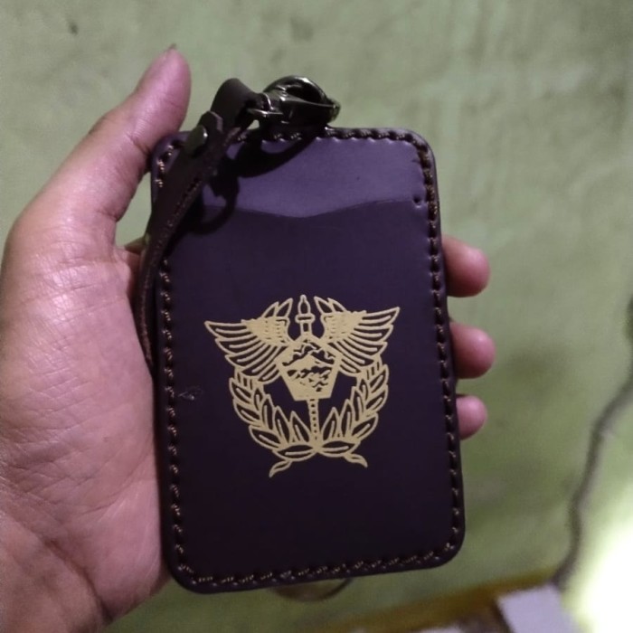 

Tali Id Card Bea Cukai Id Card Bea Cukai - Cokelat, All Size