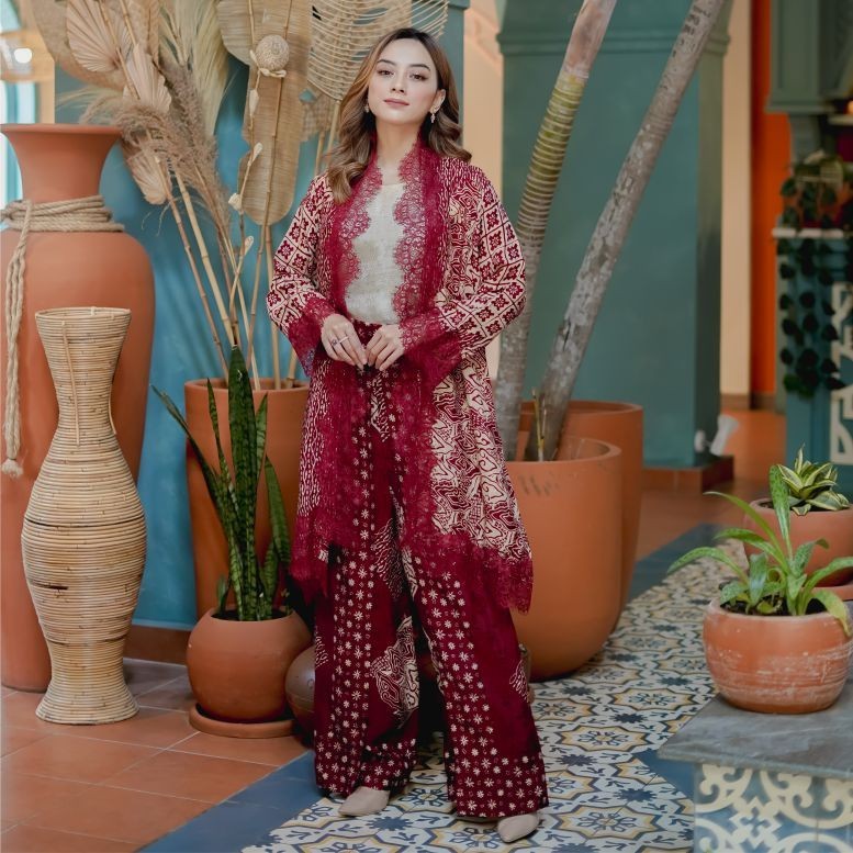 BAHAN PREMIUM / KAMALA Set Outer Lace dan Celana Kulot Batik Wanita Modern