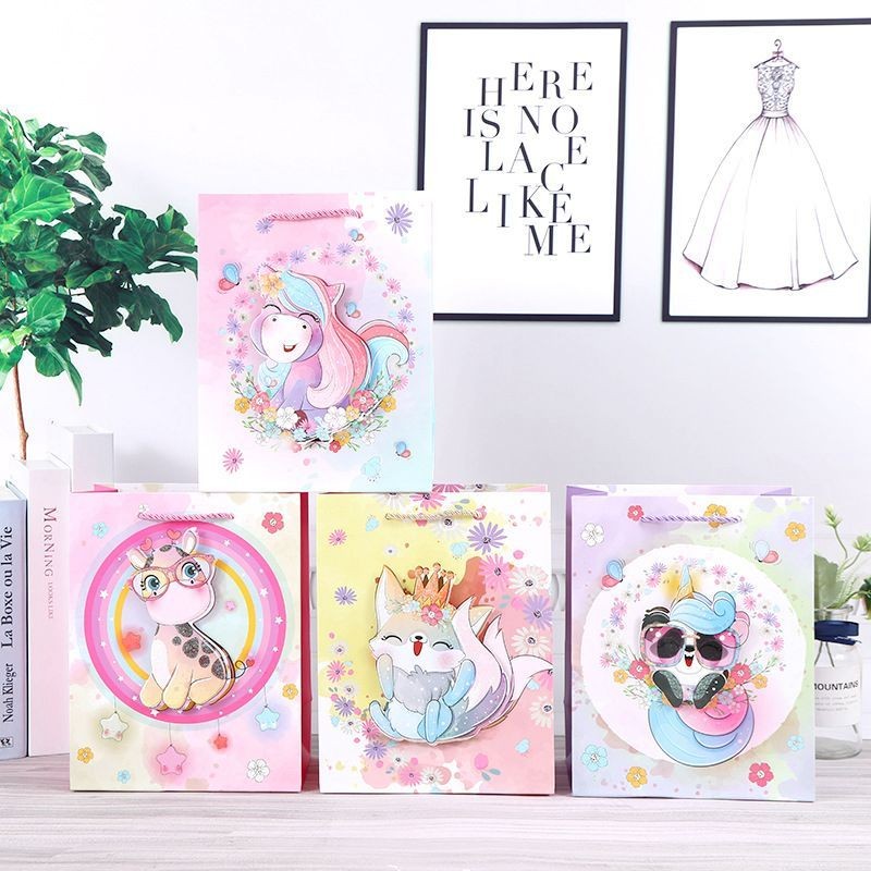 

Paperbag Hadiah Ulang Tahun / Birthdays Karakter Lucu Anak Anak 3D + Glitter