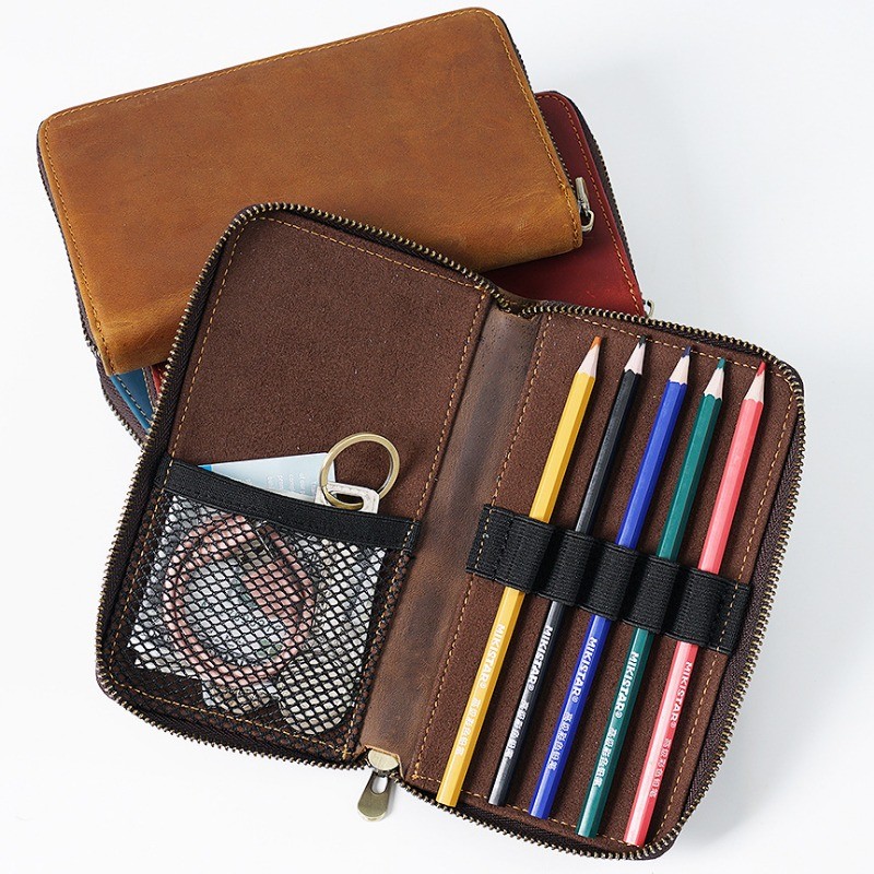 

Large Capacity Pencil Bag Cowhide Men Pencil Bag with Pen Slots Zipper Retro Pen Pouch Leather Pencil Case for School Students