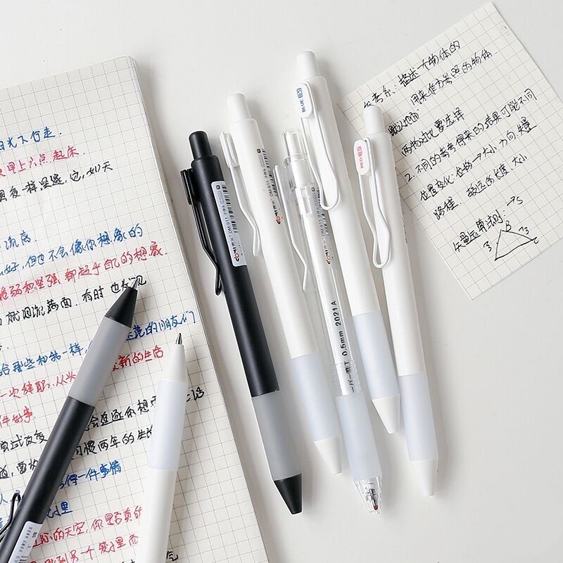 

Pulpen gel / pulpen kantor / pulpen pelajar / pulpen gel 0,5mm isi ulang warna hitam