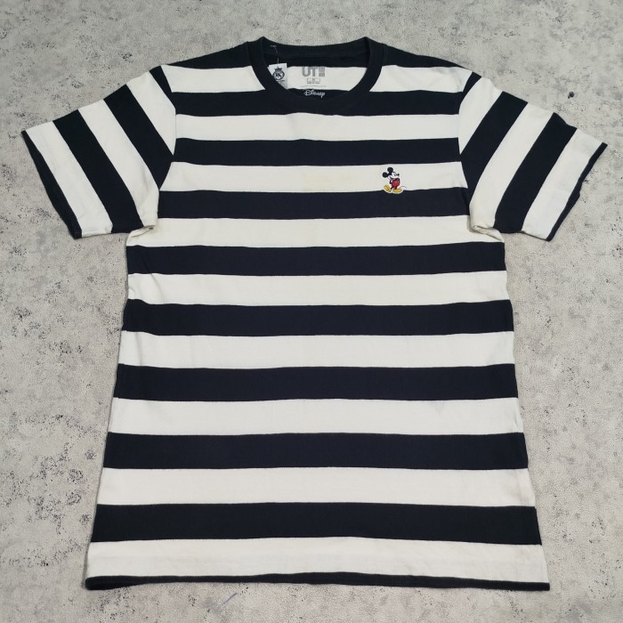 Kaos garis-garis DISNEP UT UNIQLO