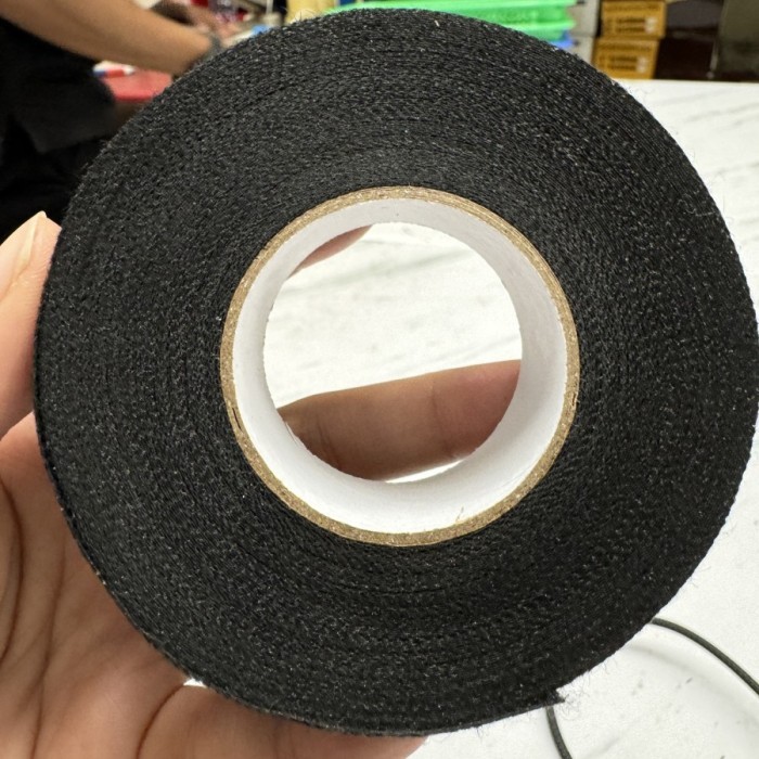 

Lakban Kain Adhesive Cloth Tape Heat Resistant 15M Hitam