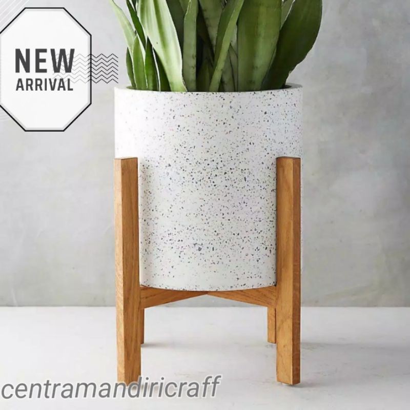 standing pot kayu jati belanda standing planter