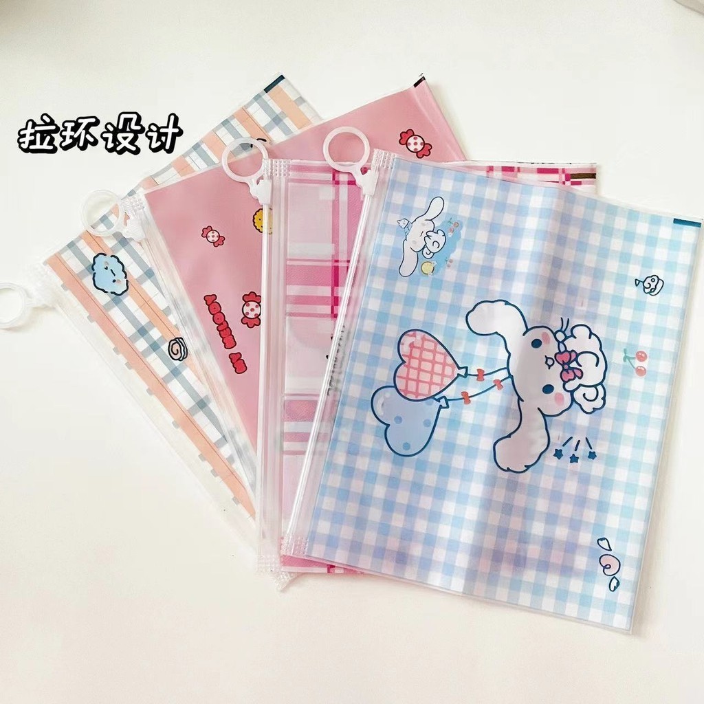 

Kotak Pensil Transparan Motif Lucu Unik / Kotak Pulpen / Tempat Alat Tulis Transparan BB150