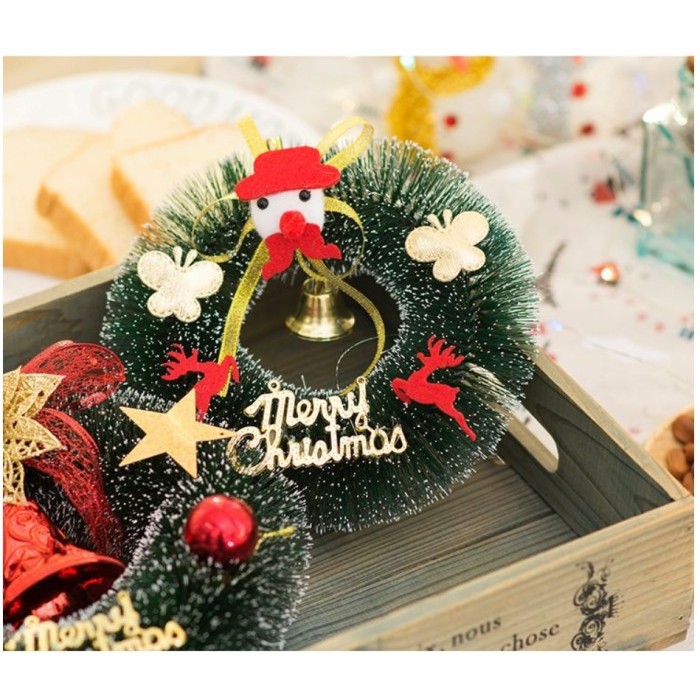 

Hiasan Krans Natal Mini Cherry / Gantungan Pintu Natal M[20CM] - M