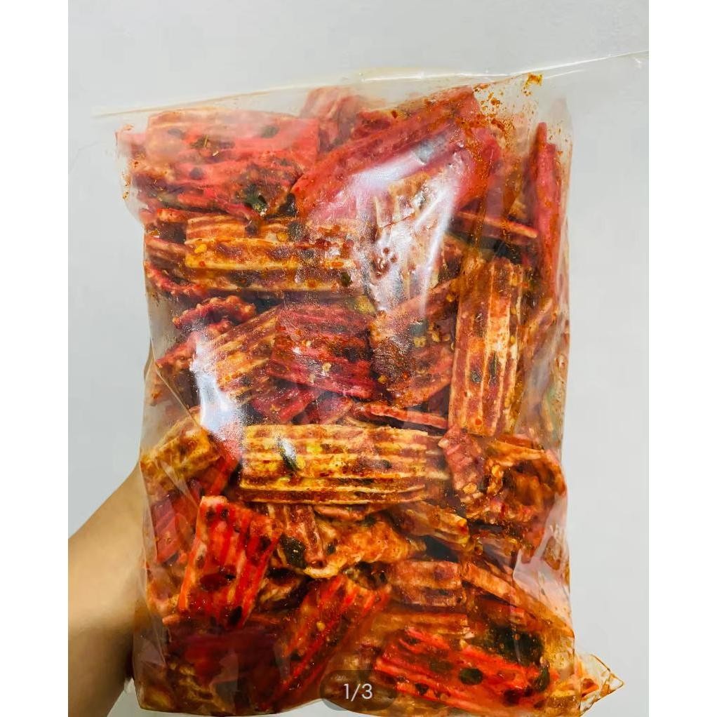 

seblak kerupuk jengkol warna pedas daun jeruk bumbu melimpah