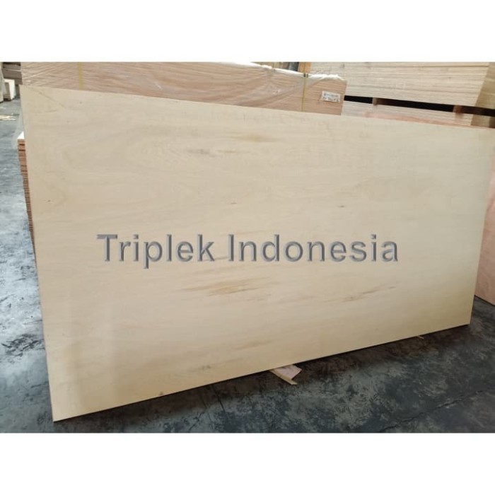 Triplek MC 18mm 122x244cm / Plywood Meranti Campur 18mm 4x8
