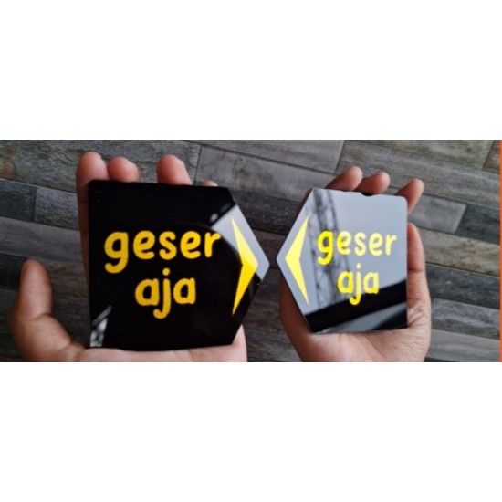 

Sign Label Akrilik Tulisan Geser | Papan Akrilik Geser Kanan Kiri Tinggal Tempel | Akrilik Murah