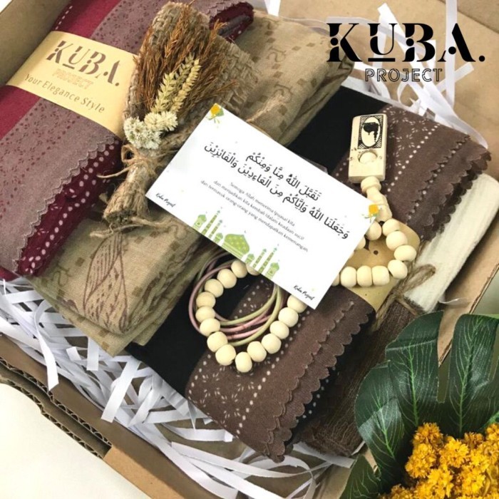 

Aksesoris Decor - [aikshop20_store] Luxury Hampers Hijab Voal Motif 3 pcs Kado Ulang Tahun Gift Hadiah THR