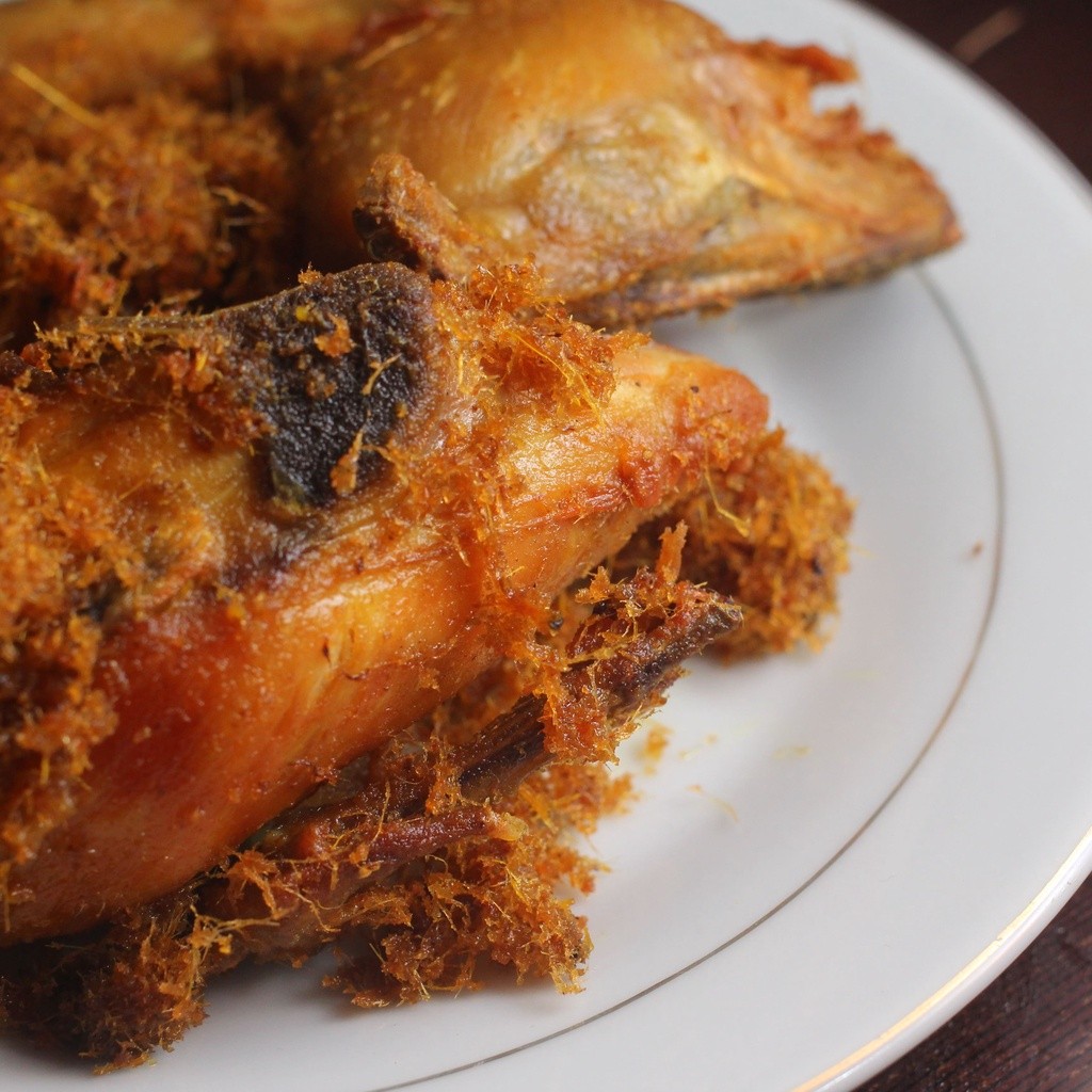 

Ayam Goreng Bumbu Kalasan Perporsi 65 gram