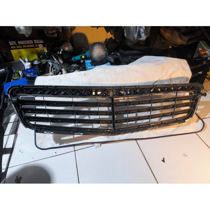Grill Grille Mercy Mercedes Benz C200 W204