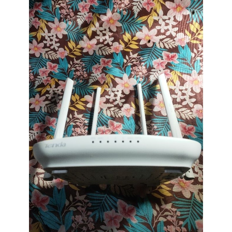 ROUTER TENDA F9 PLUS ADAPTOR