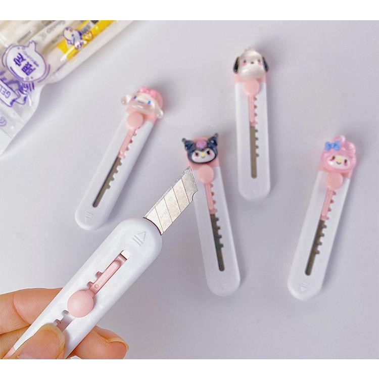 

Cutter mini karakter lucu scrapbook / cutter pisau mini karakter portable - OS0307