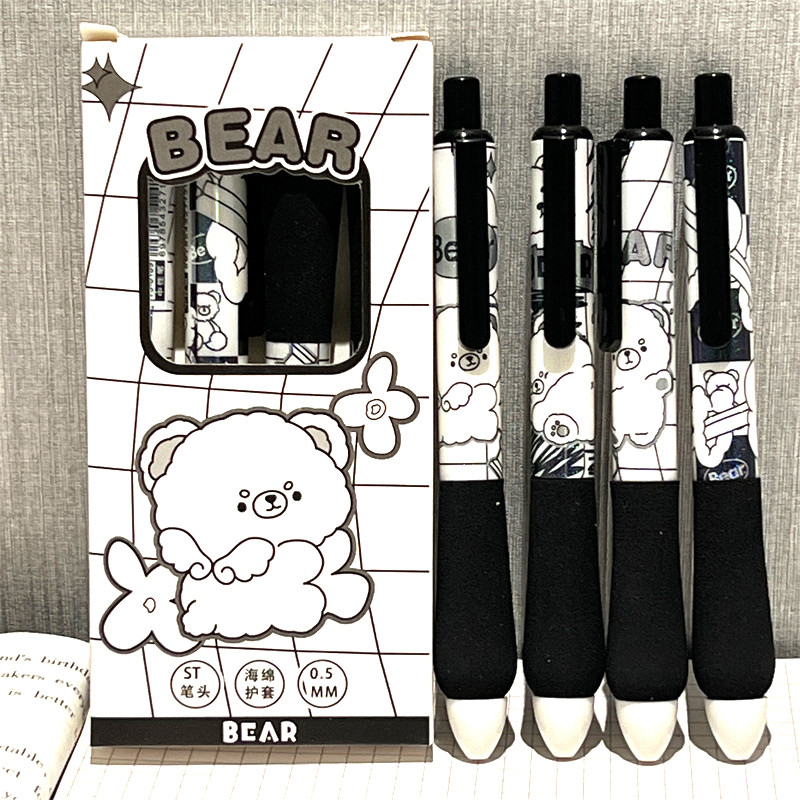 

[GROSIR ATK] PULPEN GEL MEKANIK ISI 4 PCS MOTIF BEAR MONOCHROME AESTHETIC DENGAN BANTALAN PENA UNIK