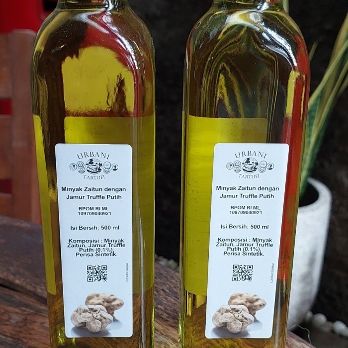 

Urbani White Truffle Oil 500ml/ Premium White Truffle Oil Italia