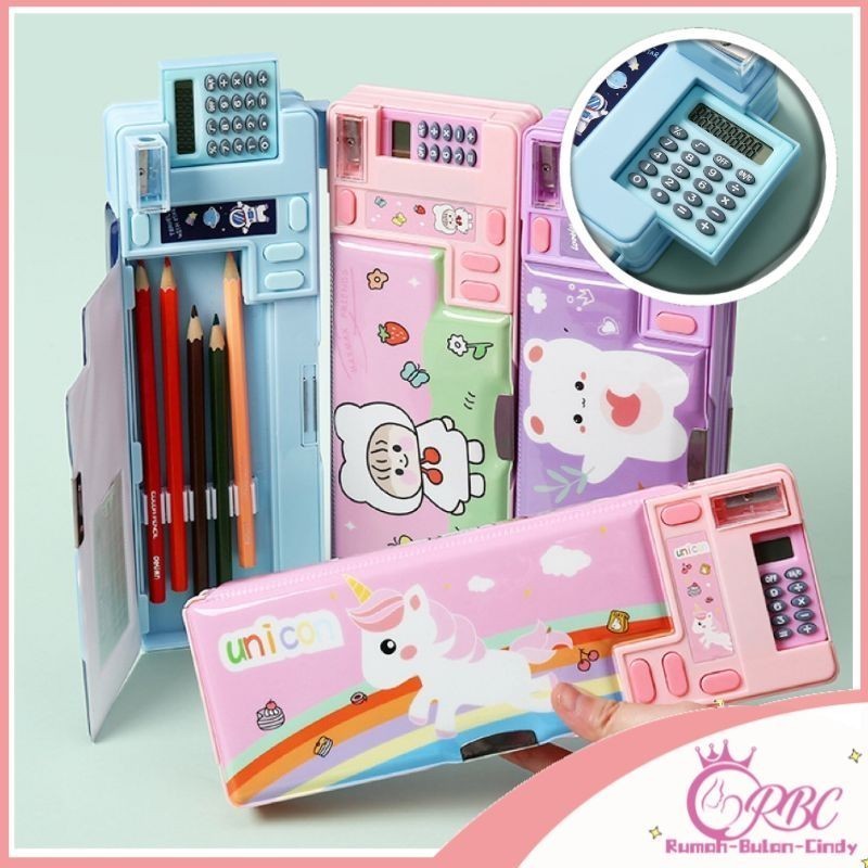 

【Penjual Lokal】Kotak Pensil dengan Kalkulator Pensil Lapis Ganda Kotak Penyimpanan Alat Tulis Rautan Pensil Desain Hewan/Astronot Kapasitas Besar Kalkulator Pencil Case Hadiah Siswa
