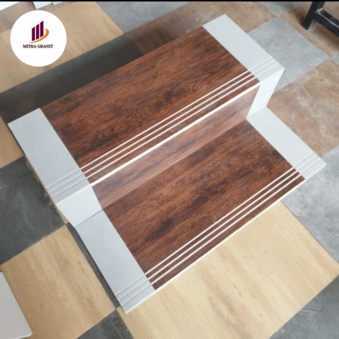 GRANIT TANGGA 30X90 20X90 KOMBINASI REQUEST UKURAN 30X60 20X60