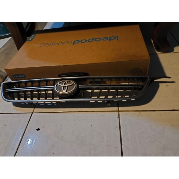 Grill All New Corolla 1.6