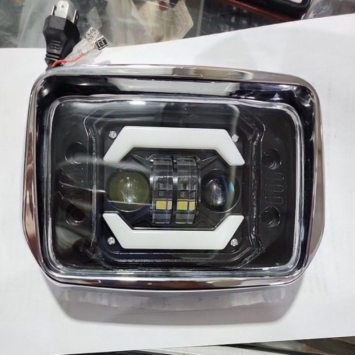 Lampu daymaker vespa s125 , vespa s sip kotak , vespa s 150 , vespa s