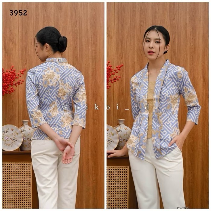 

Atasan kebaya wanita modern tanpa kancing / baju batik kebaya wanita lengan panjang / 336 WIKA Blue - JUMBO