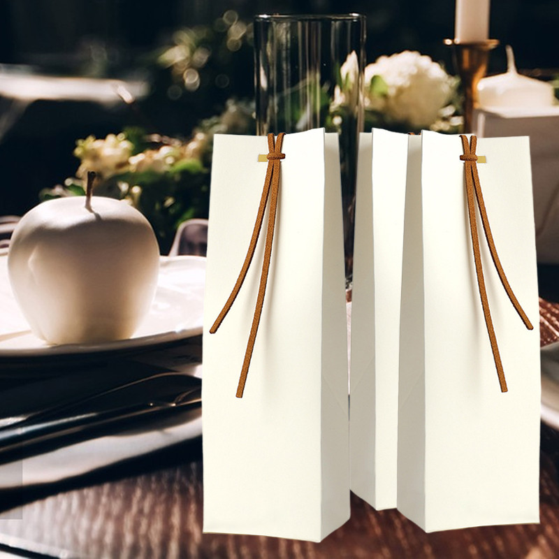 

30PCS Wedding Companion Gift Box Wedding Favor Bag Party Candy Gift Mini Boxes Birth Favors Party Gift Decoration New