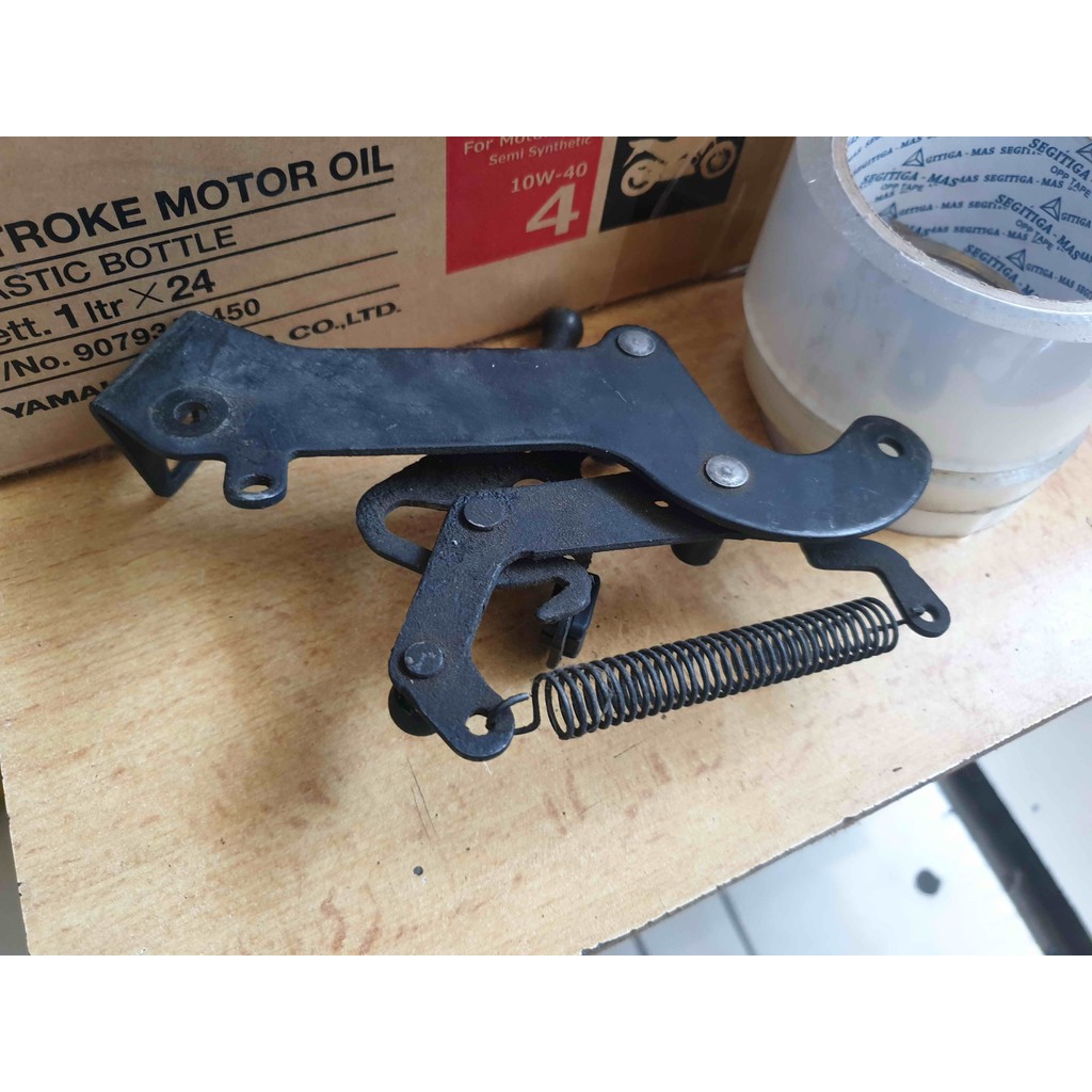 dudukan kabel gas throttle body Mercy Mercedes W202 C200 C180