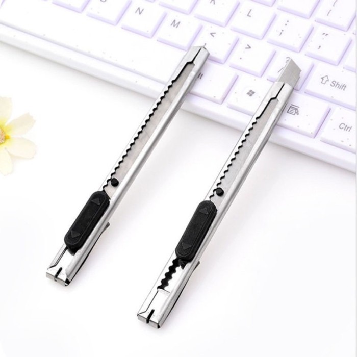 

[TG39] pisau cutter mini kecil besi stainless praktis
