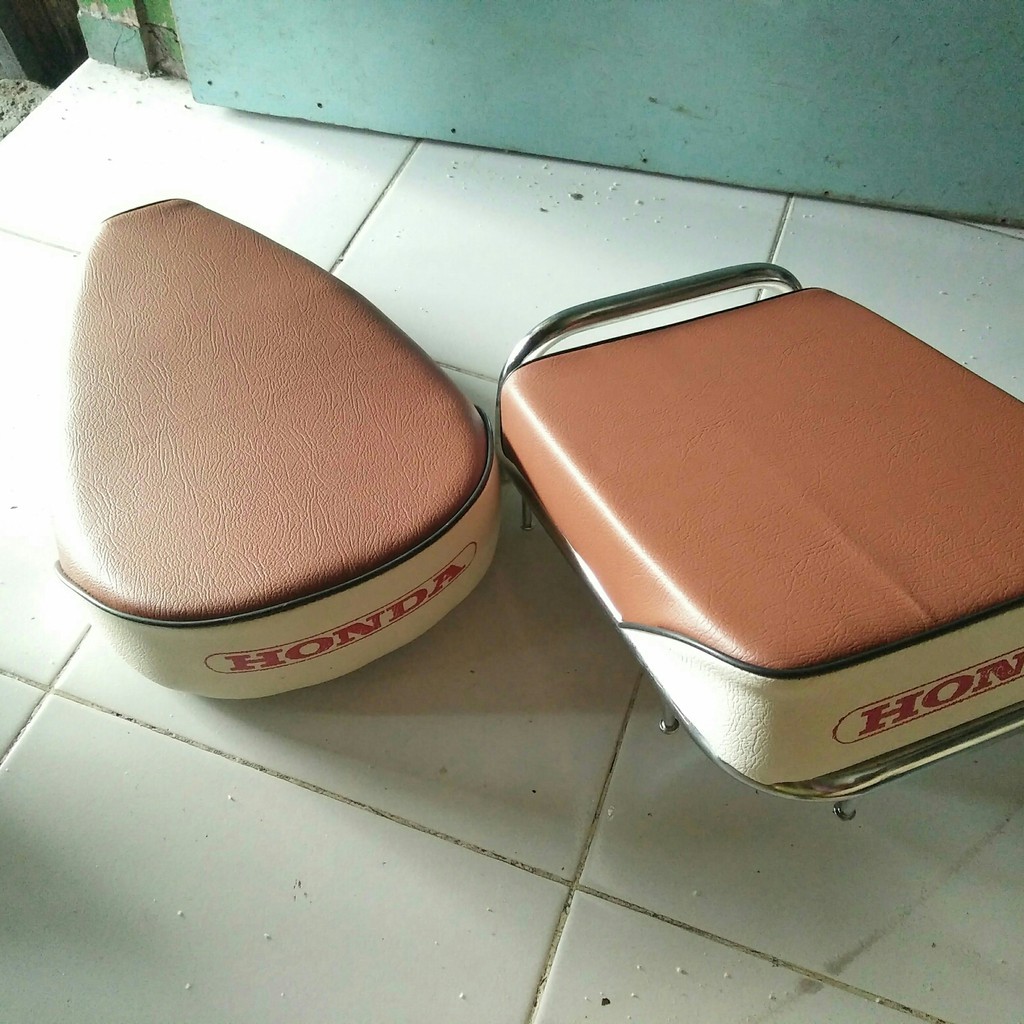 Jok Motor C50 C70 Pisah Warna Coklat Cream
