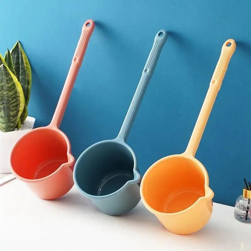 

Long Handle Water Scoops Portable All-purpose Washing Ladle Baby Bath Dipper Spoons Large Capacity Thick Kitchen Water Spoon