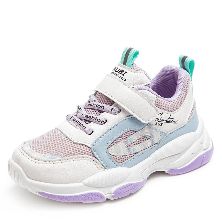 Sepatu Sneakers Anak Cewek Model Terbaru LV0404