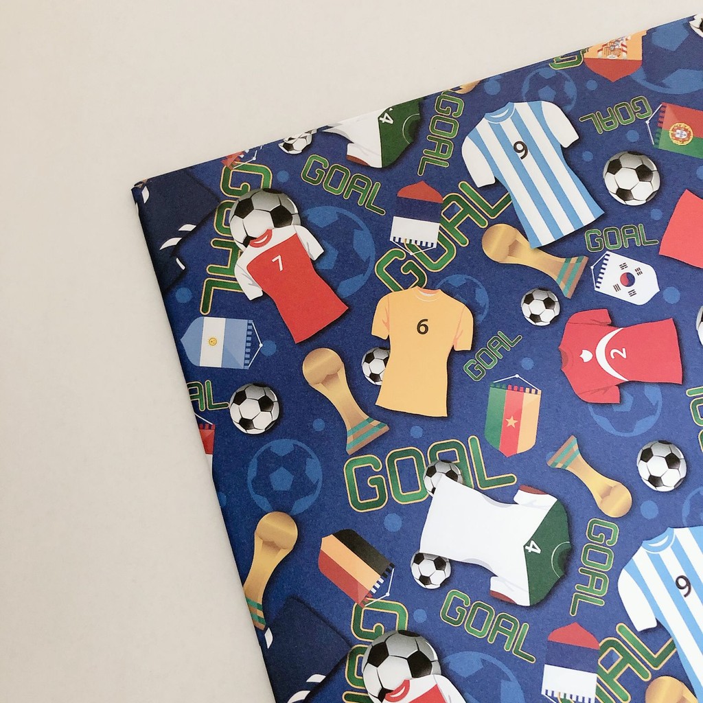 

Kertas Kado Sepak Bola Biru