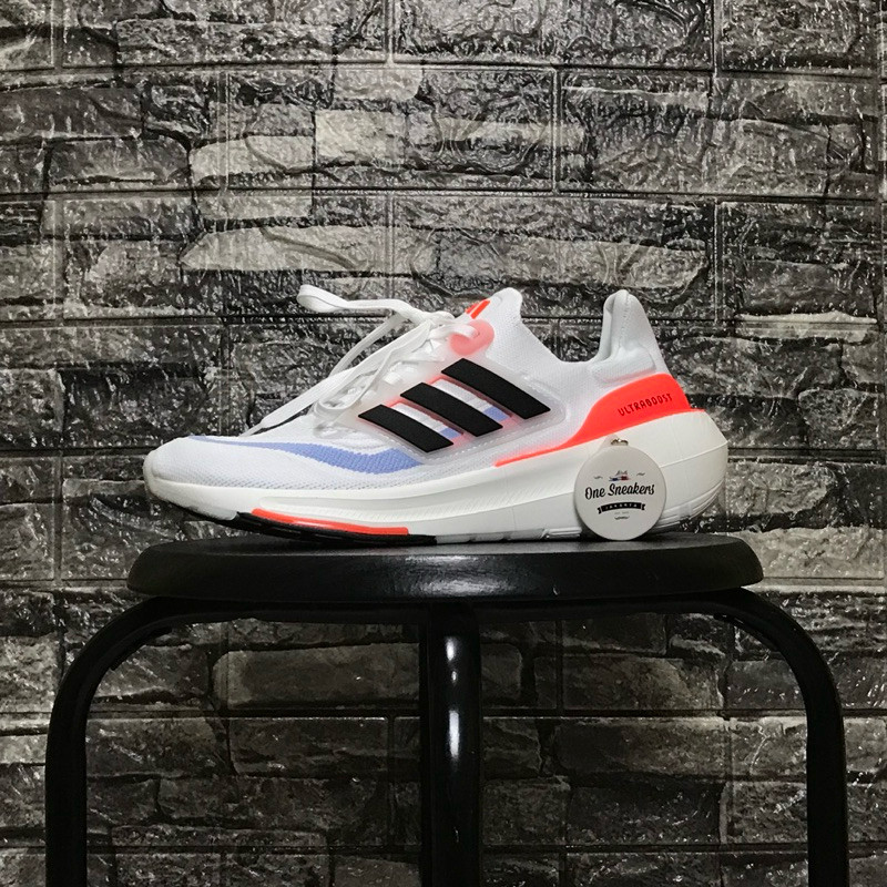 ADIDAS ULTRABOOST 23 LIGHT "WHITE SOLAR RED"