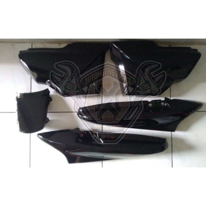 COVER BODY BELAKANG SET BOX AKI HONDA MEGAPRO LAMA HIU