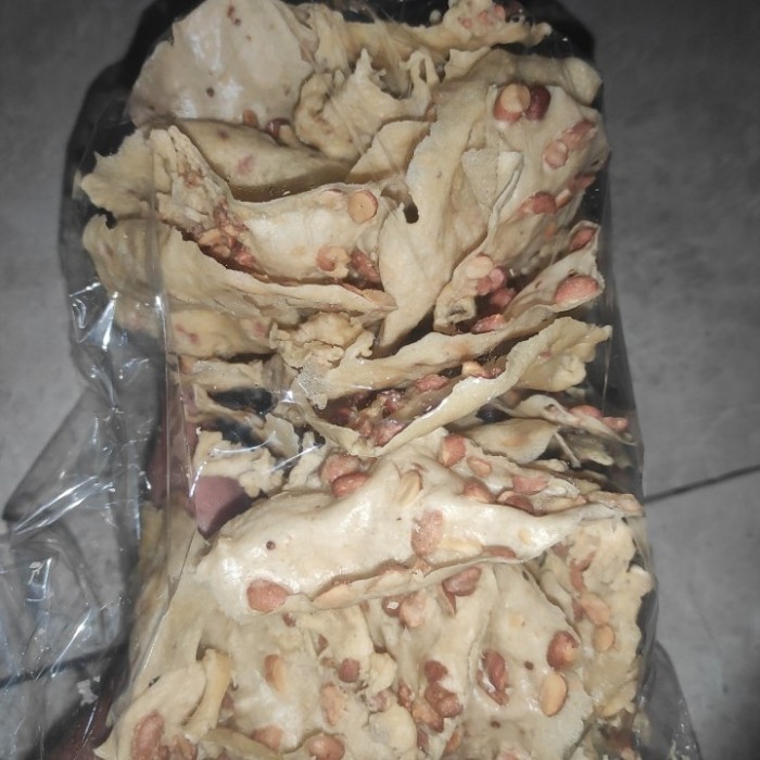 

peyek kacang renyah gurih 500gr