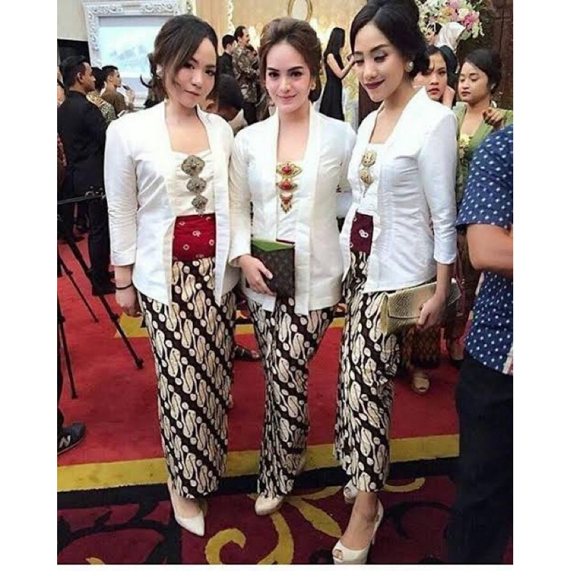 Kebaya Kutubaru Putih Polos