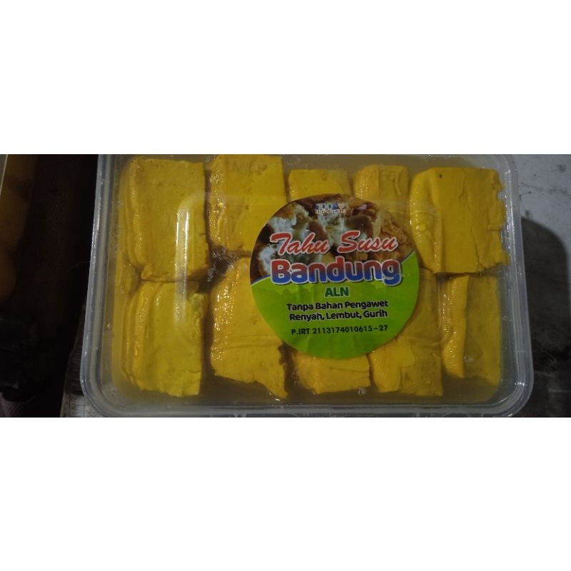 

Tahu kunyit Sutra Bandung