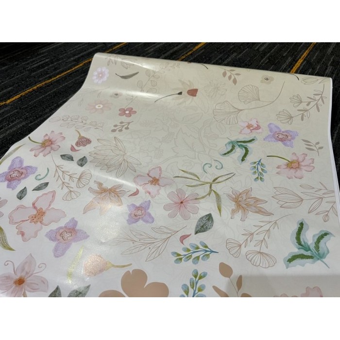 

Kertas kado premium floral krim