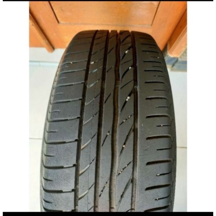 Ban Mobil Second Merek Bridgestone Ukuran 215 60 R17 Ban Tubles