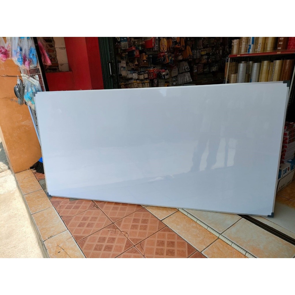 

Whiteboard besar 100 x 200 cm