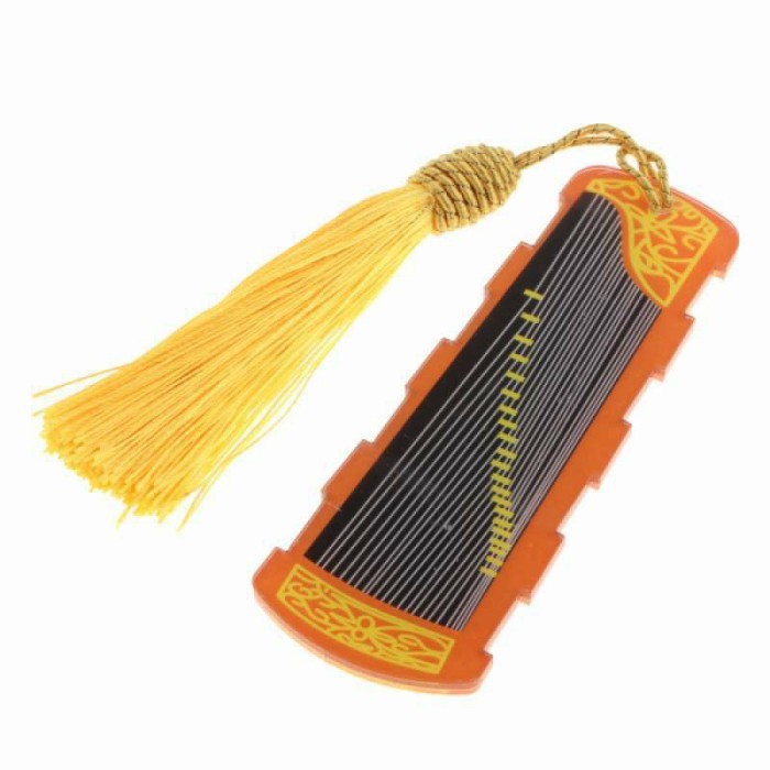 

tempat kuku kecapi kuning