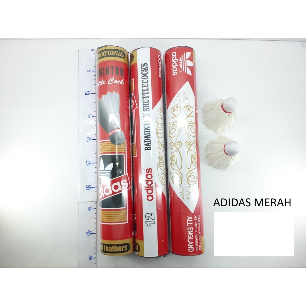 Kok adidas Merah