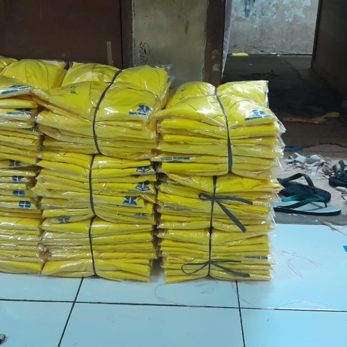 jaket almamater ut - S