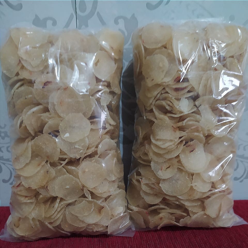 

Ceriping Pedas Mentah 500gr - Kerupuk Ceriping Pedas - Cemilan Enak