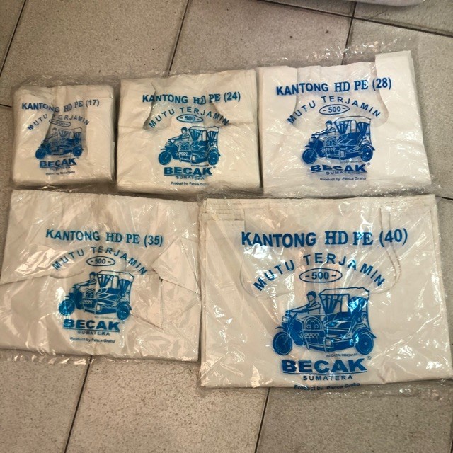 KANTONG KRESEK TEBAL PUTIH SUSU ”BECAK”